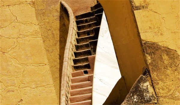 三月再见四月你好优美文案